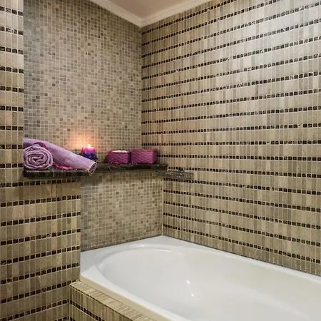 Great Location 4 Bedrooms ヴィラ *