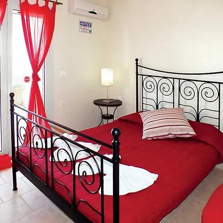 Great Location 4 Bedrooms *
